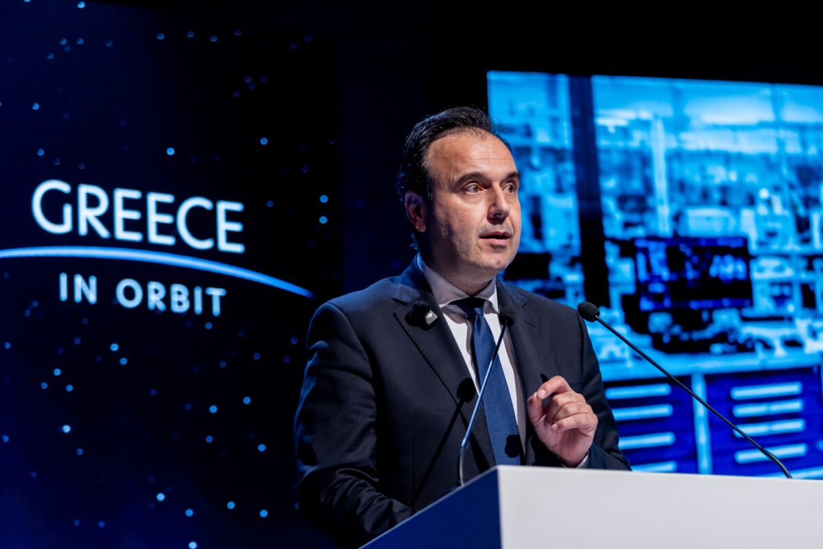 Δορυφόροι 350 εκατ., αλλά στην Τζούρτζια ψάχνουν σήμα