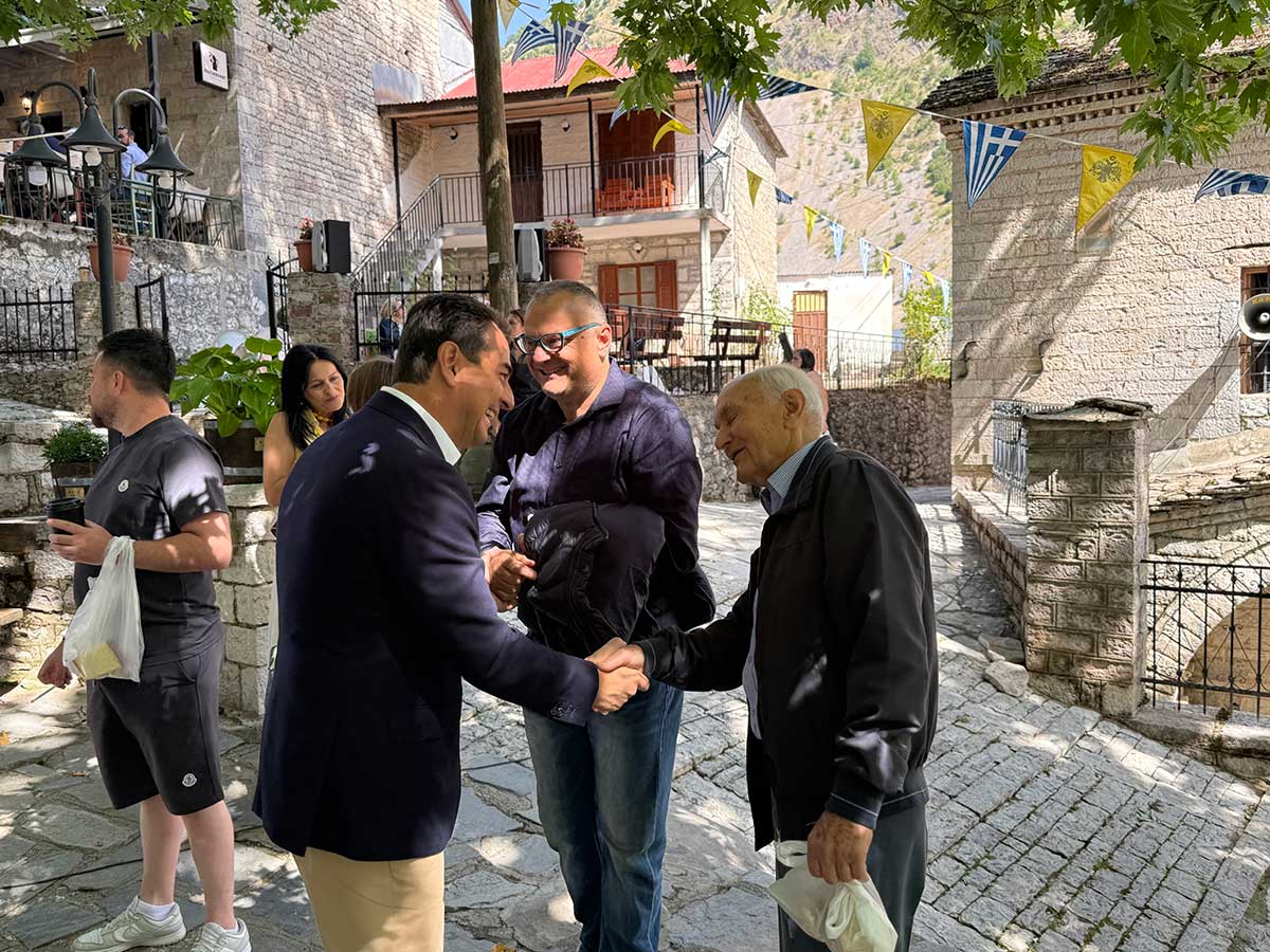 Ο Σκρέκας πήρε σβάρνα τα χωριά του Ασπροποτάμου
