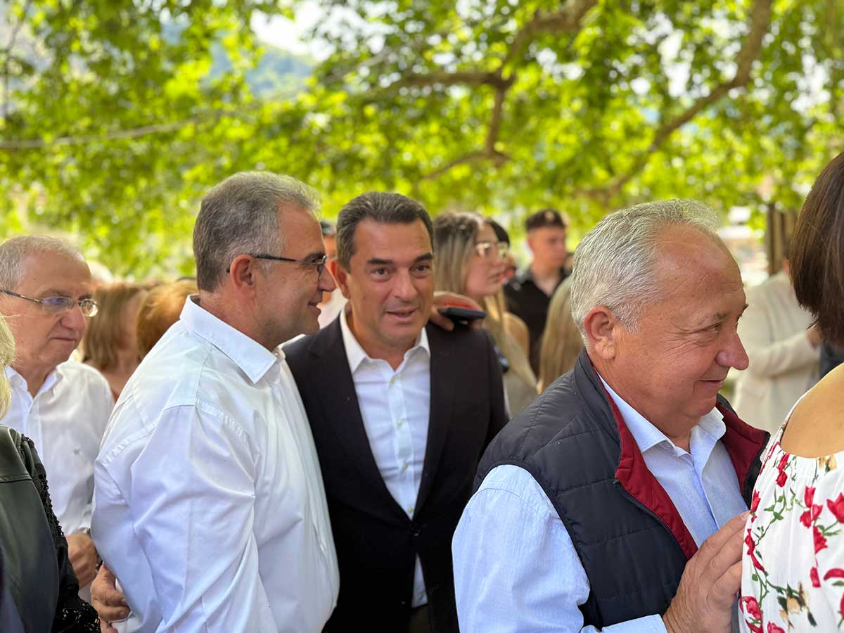Ο Σκρέκας πήρε σβάρνα τα χωριά του Ασπροποτάμου