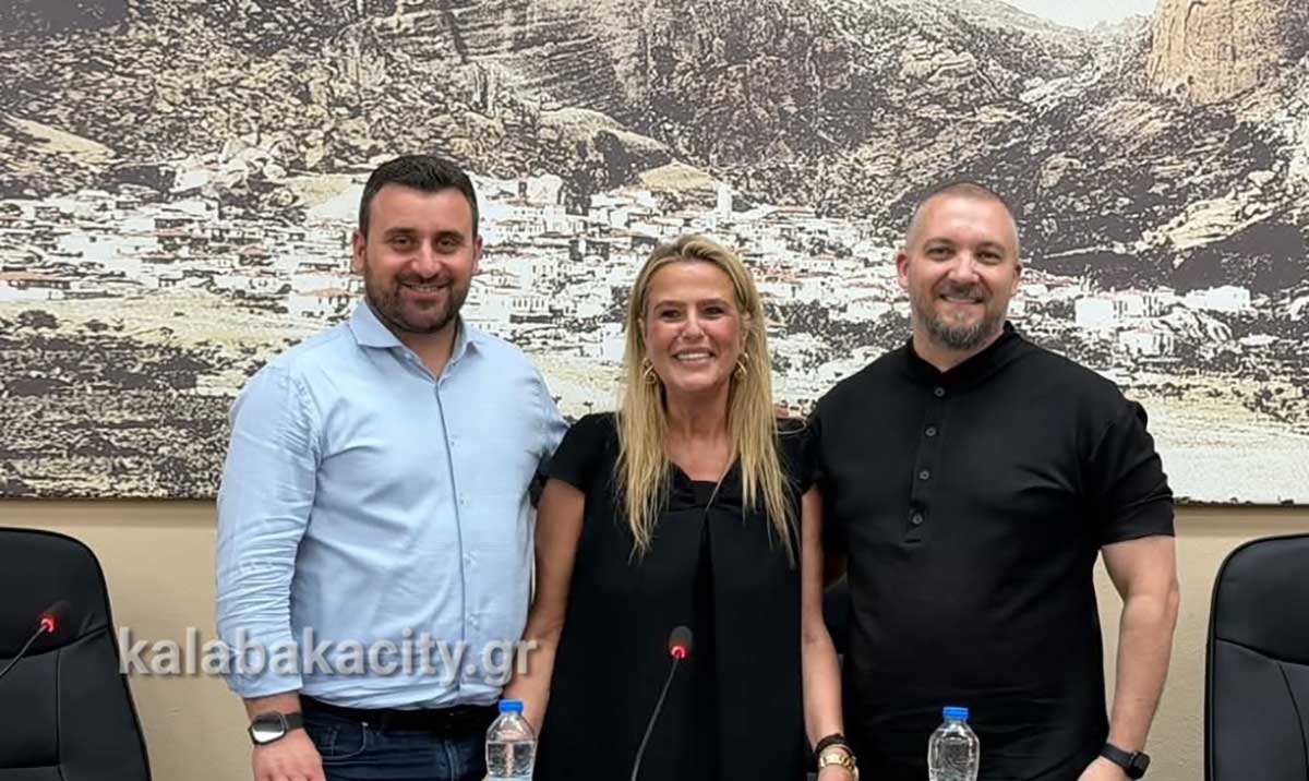 Στην Καλαμπάκα η δημοκρατία σταματά στο λευκό