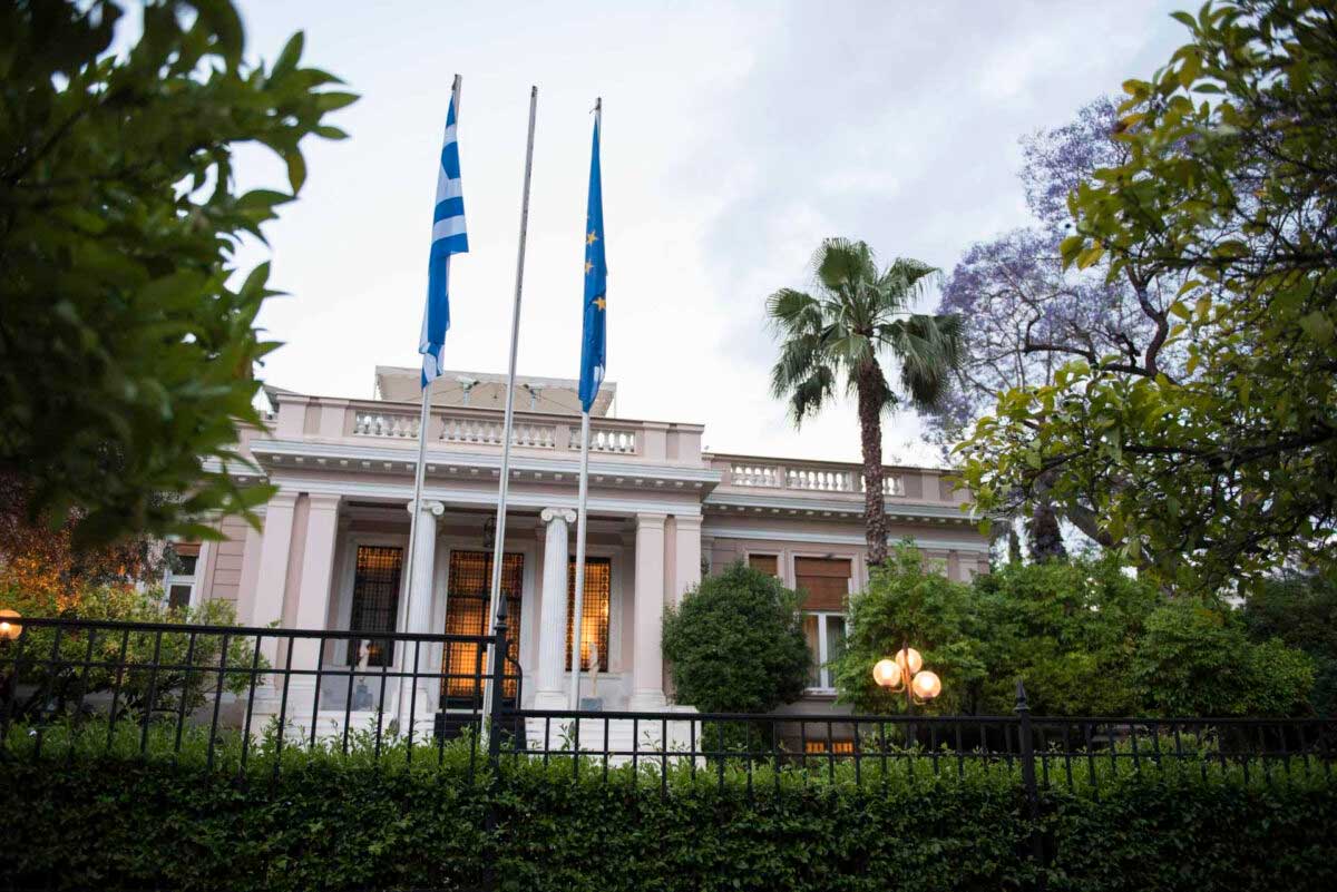 Προς λύση το πρόβλημα για τους άμισθους αντιδημάρχους
