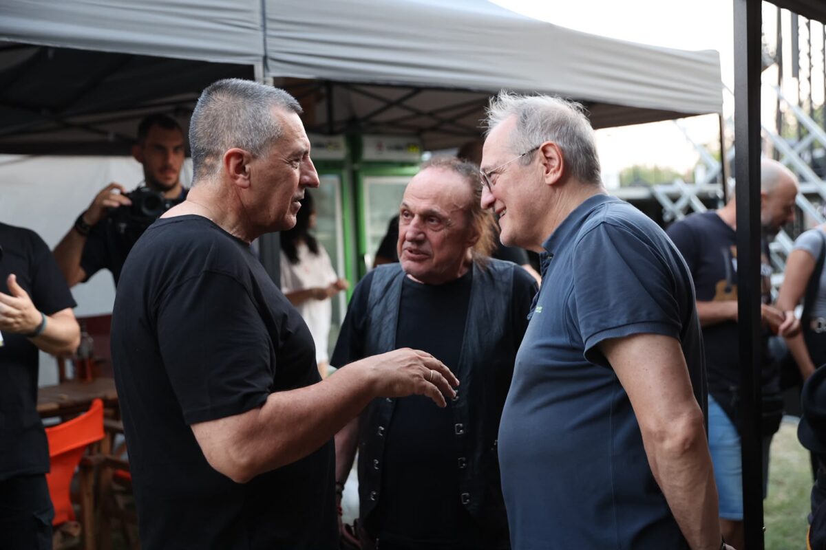 Πλήθος κόσμου για τον Βασίλη Παπακωνσταντίνου στην Ιτέα