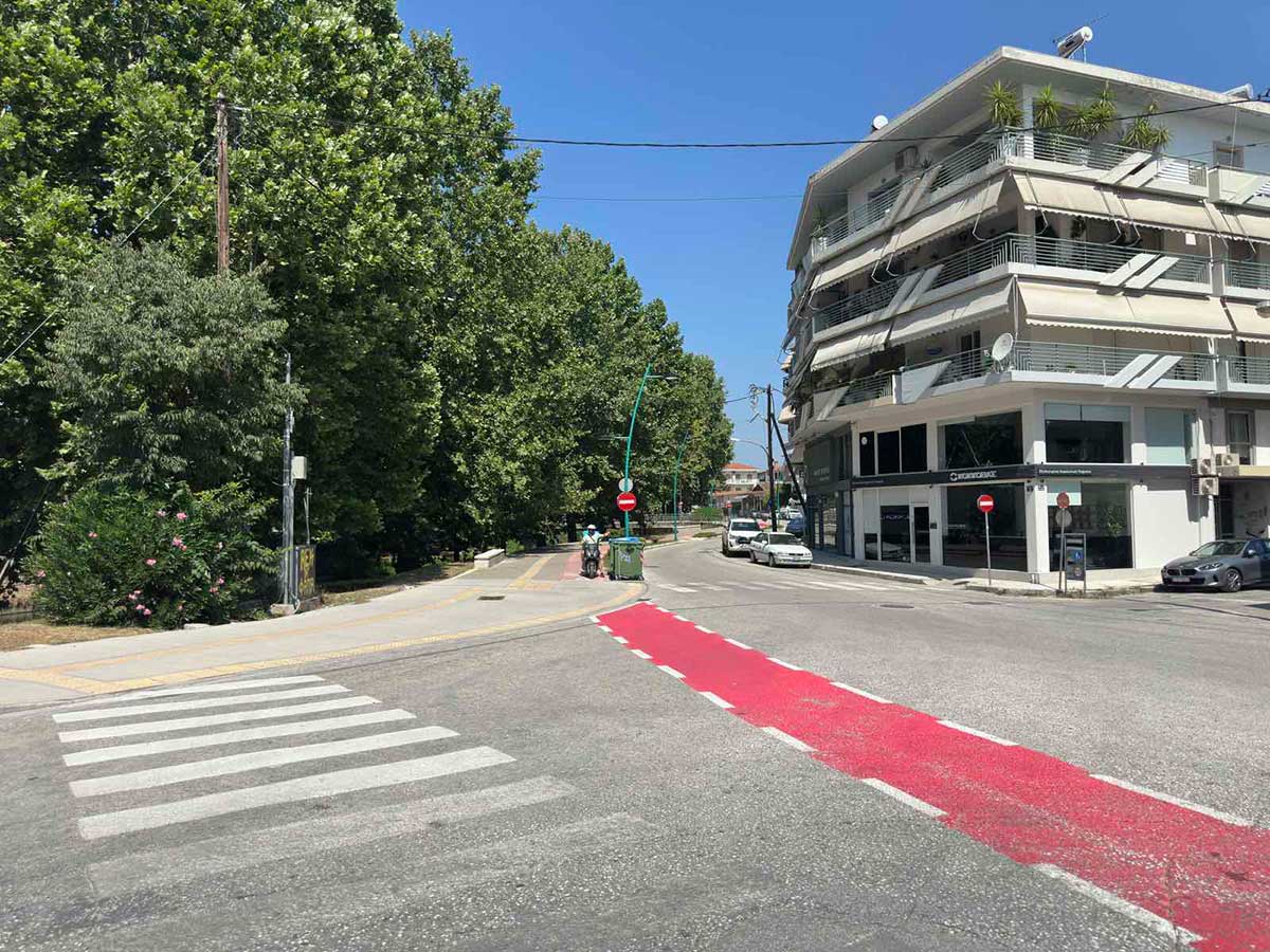 Τρίκαλα: Γιατί επικρατεί ποδηλατική αναρχία