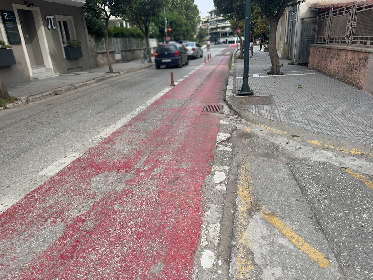Τρίκαλα: Γιατί επικρατεί ποδηλατική αναρχία