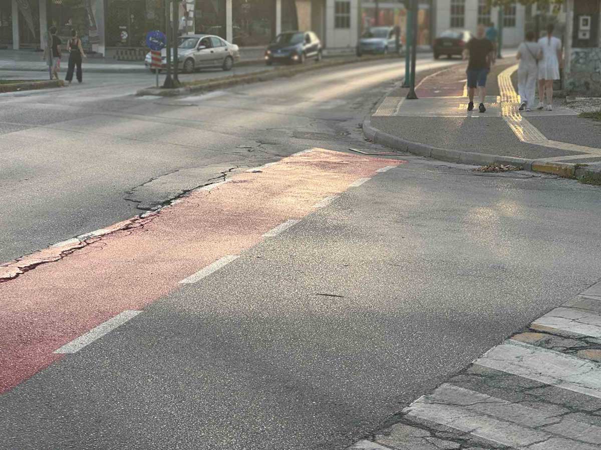 Τρίκαλα: Γιατί επικρατεί ποδηλατική αναρχία