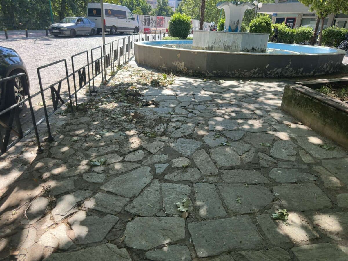 ΑΕΚ στην πλατεία, συντριβάνι στην εγκατάλειψη