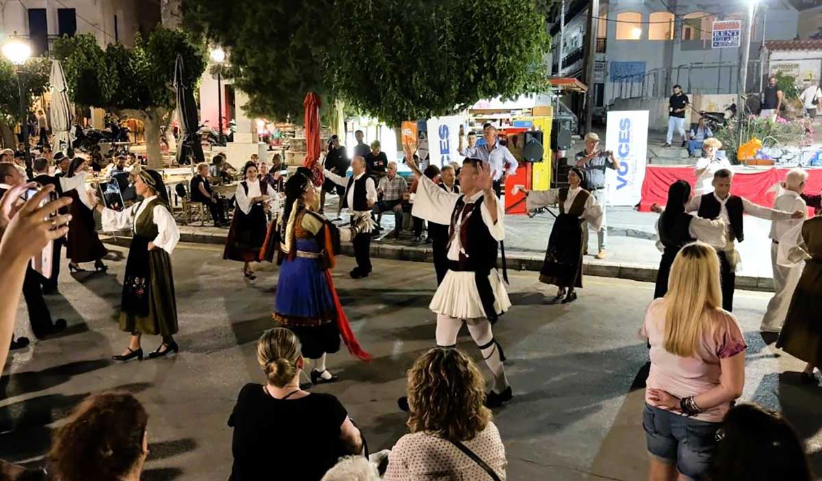 Το Χορευτικό του Δήμου Τρικκαίων σε φεστιβάλ στην Ικαρία
