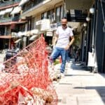 Αμαλίας: Δύο μήνες κλειστή και τώρα ψάχνουν συνεργείο