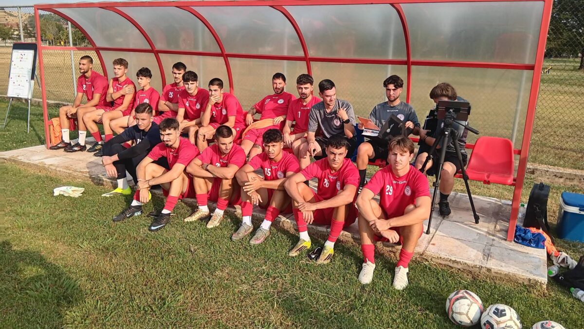 Χαλαρά και με νίκη 4-0 ο ΑΟΤ τον Αετό Καλλιφωνίου