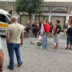 Καλαμπάκα: Μηχανή παρέσυρε πεζό – Δύο τραυματίες