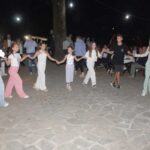 Πετροχώρι: Δημοτική βραδιά με πολύ κόσμο στην πλατεία