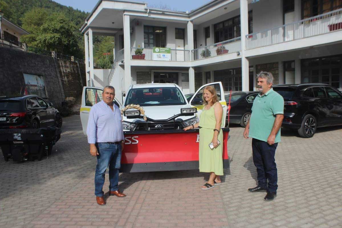 Δήμος Πύλης: Νέο 4x4 για την Πολιτική Προστασία… και σκόρδα για παν ενδεχόμενο