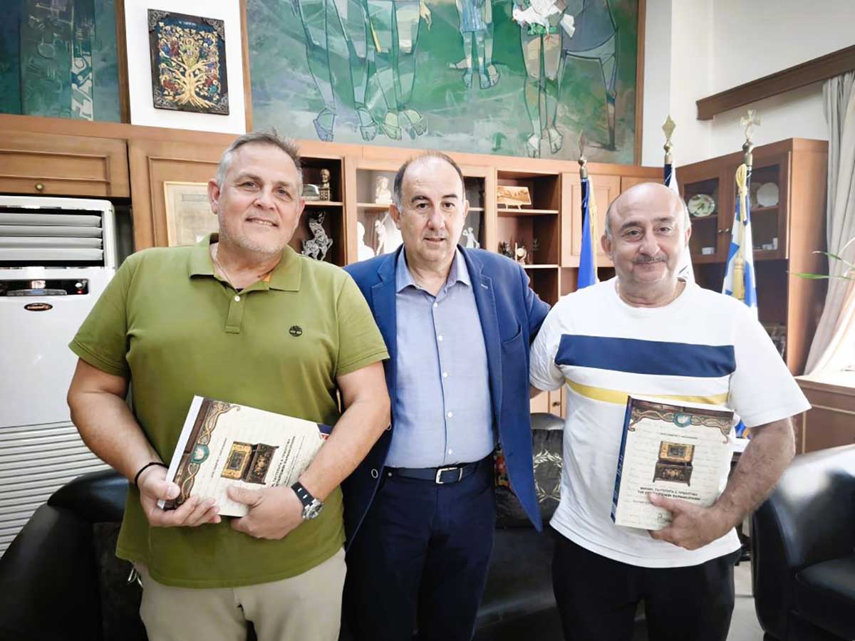 Τρίκαλα: Νέο βιβλίο για τους συνεταιρισμούς φαρμακοποιών από τον Αλέξανδρο Καπανιάρη