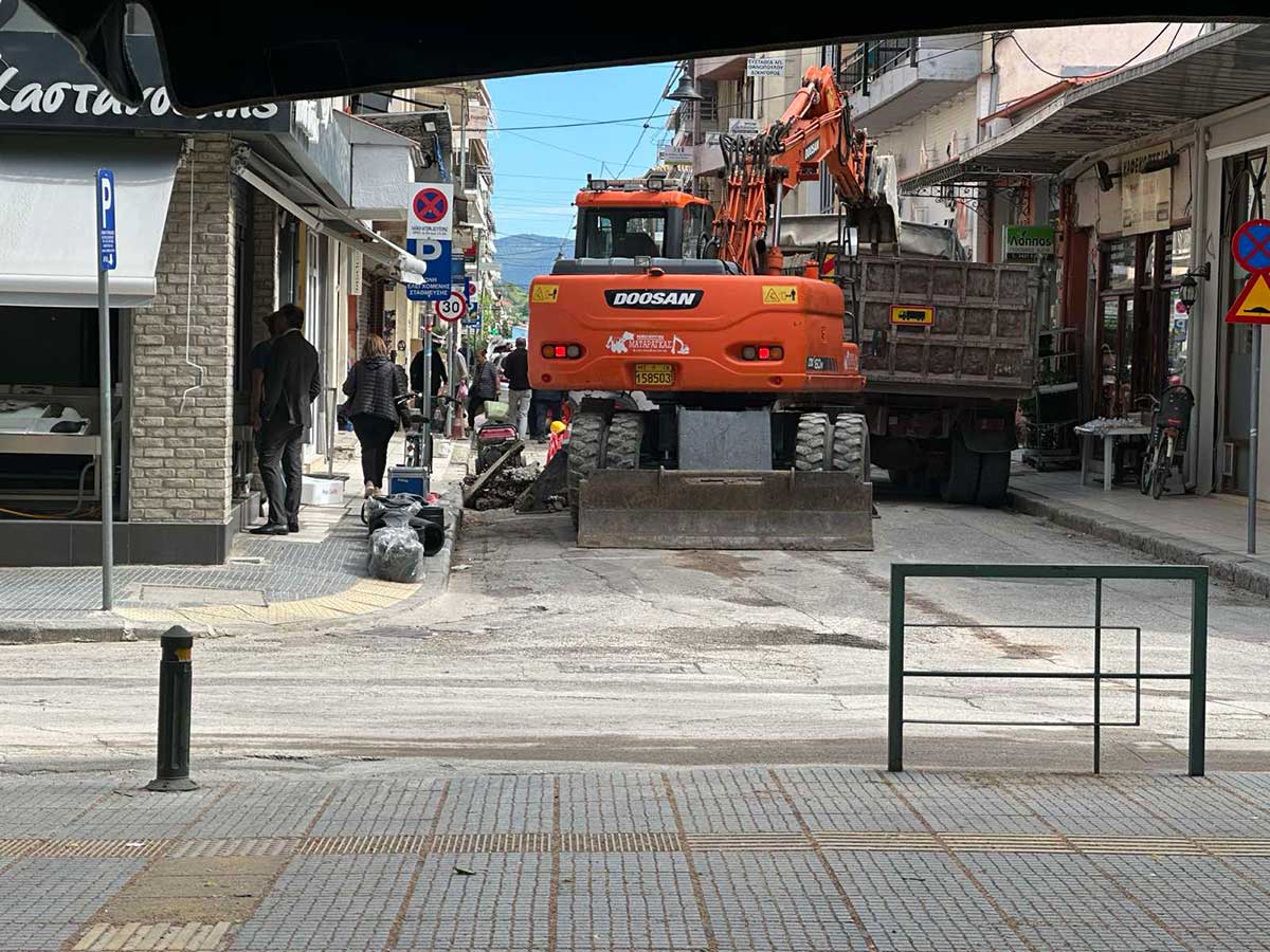 Τρίκαλα: Στένωση της Κατσιμήδου για έργα της ΔΕΥΑΤ