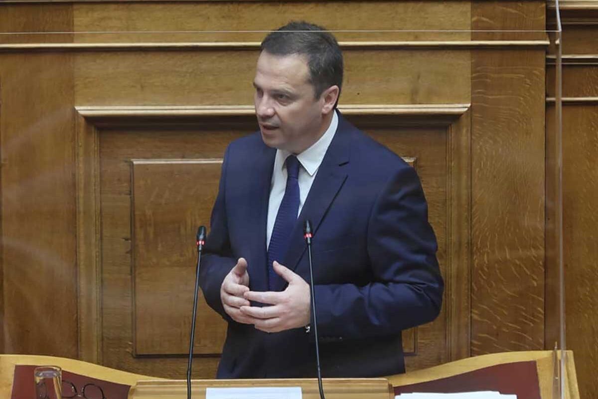 Λιούτας: Ενισχύσεις στους χαλαζόπληκτους Φαρκαδόνας