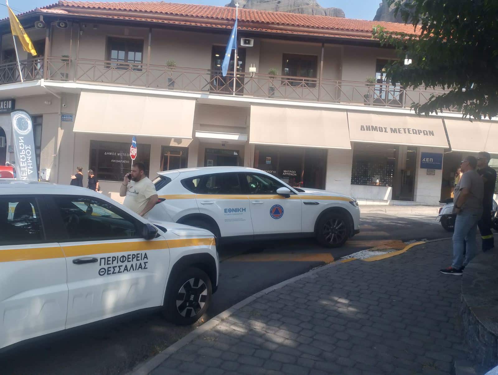 Πολιτική Προστασία με τα οχήματα… πάνω στις διαβάσεις