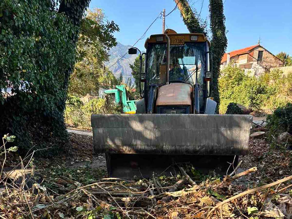 Καθαρισμός ρεμάτων σε Θεόπετρα και Καστράκι