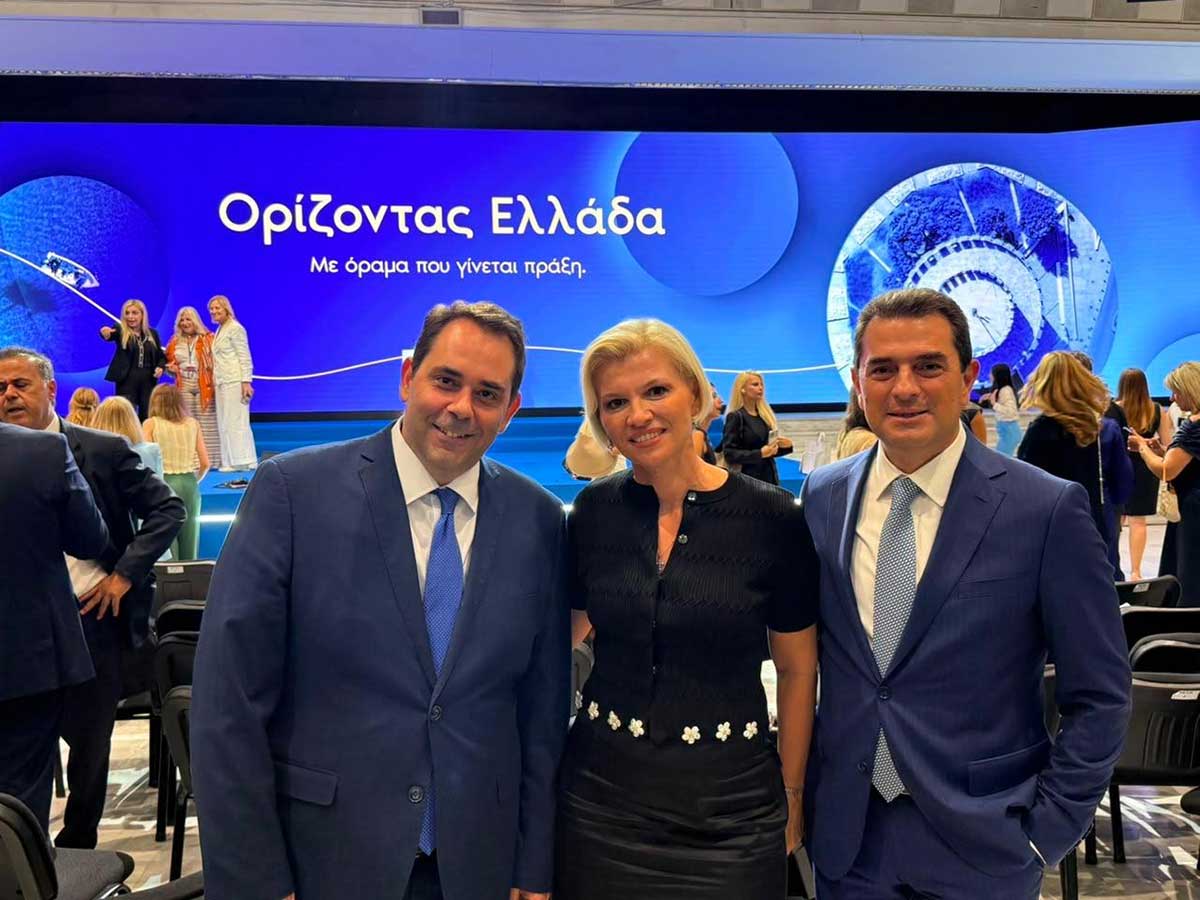 Σκρέκας στη ΔΕΘ: Δεν προλάβαινε τις χειραψίες