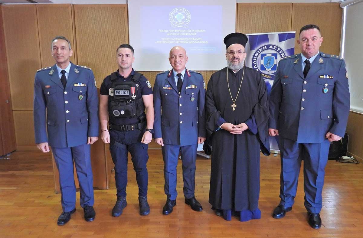 Αριστείο Ανδραγαθίας σε αστυνομικό που τραυματίστηκε από πυρά