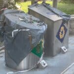 Τρίκαλα: Βυθιζόμενοι κάδοι με… μαύρες σακούλες
