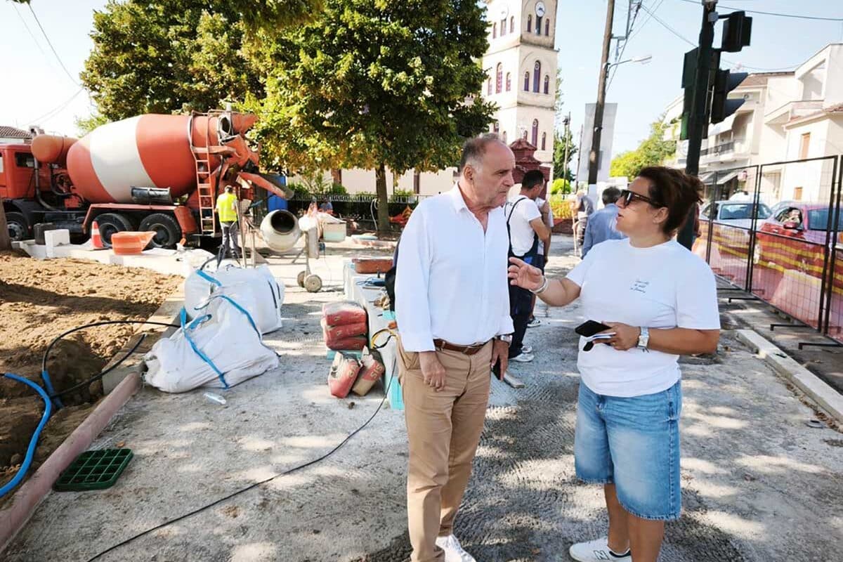 Τρίκαλα: Η πλατεία τρέχει, η πόλη μένει εργοτάξιο