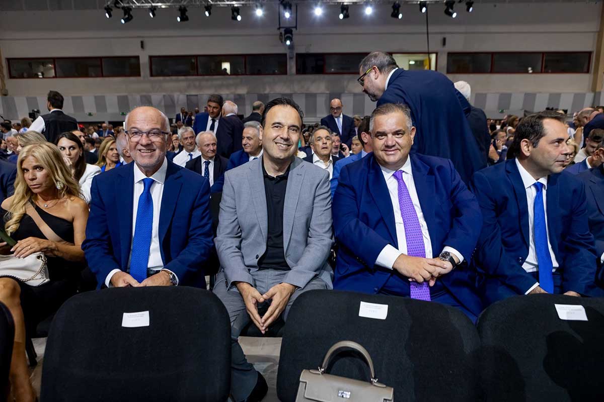 Διαπρέπει ο Παπαστεργίου, τα Τρίκαλα όχι