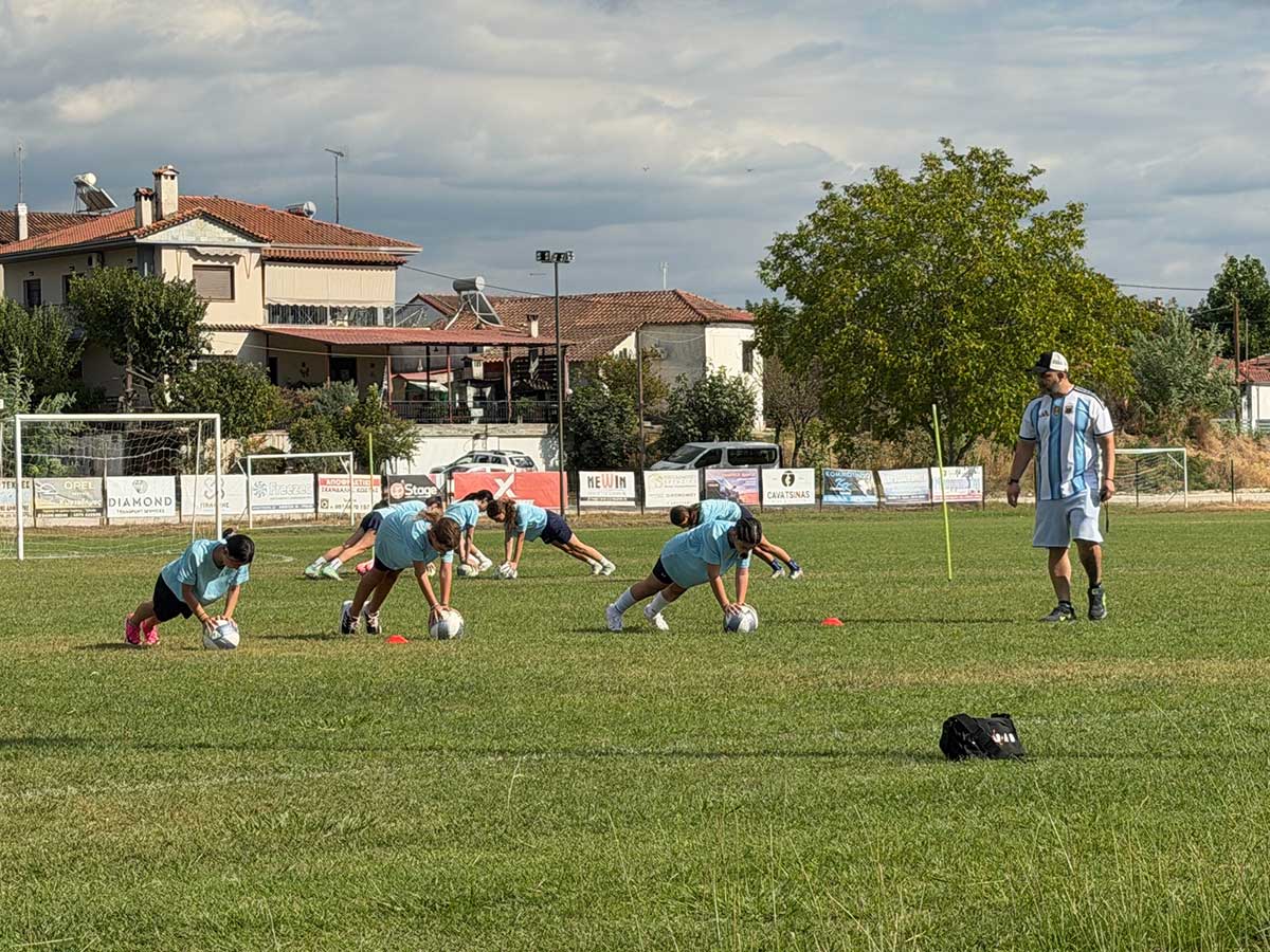 Τέλεσε τον αγιασμό η Λέσχη Ποδοσφαίρου Τρικάλων
