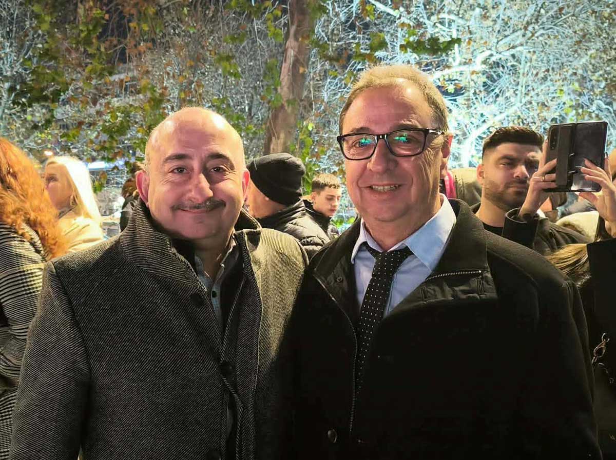 Τάσος Φαρούπος: Στεφάνι από τον Δήμο Τρικκαίων