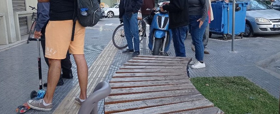 Πιο κοντά δε γίνεται! Τα δίτροχα μεταφοράς σε απόσταση ανάσας από τα ΑΤΜ
