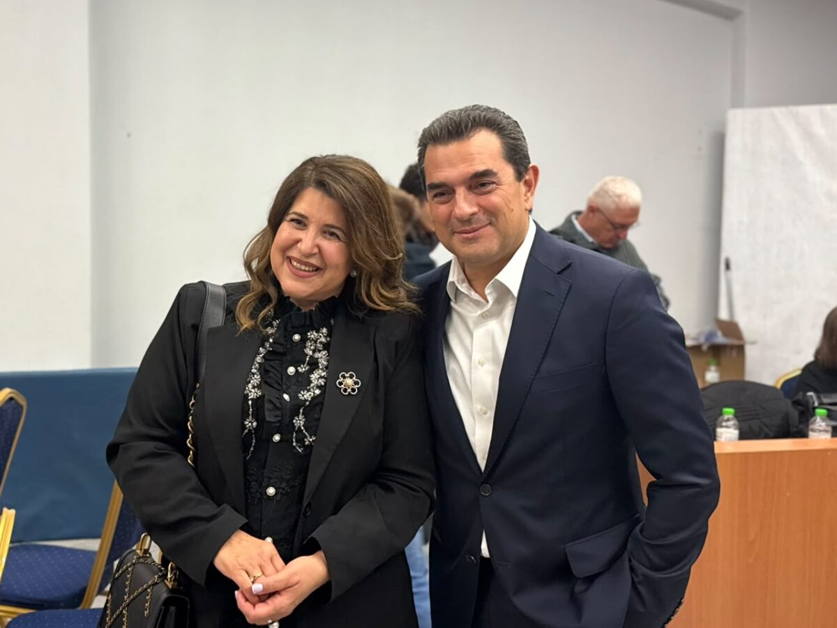 Σκρέκας στην Καλαμπάκα: Στήριξη στον περιφερειακό Τύπο