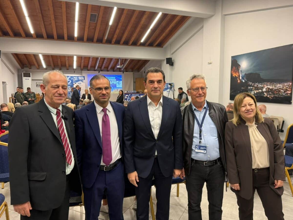 Σκρέκας στην Καλαμπάκα: Στήριξη στον περιφερειακό Τύπο