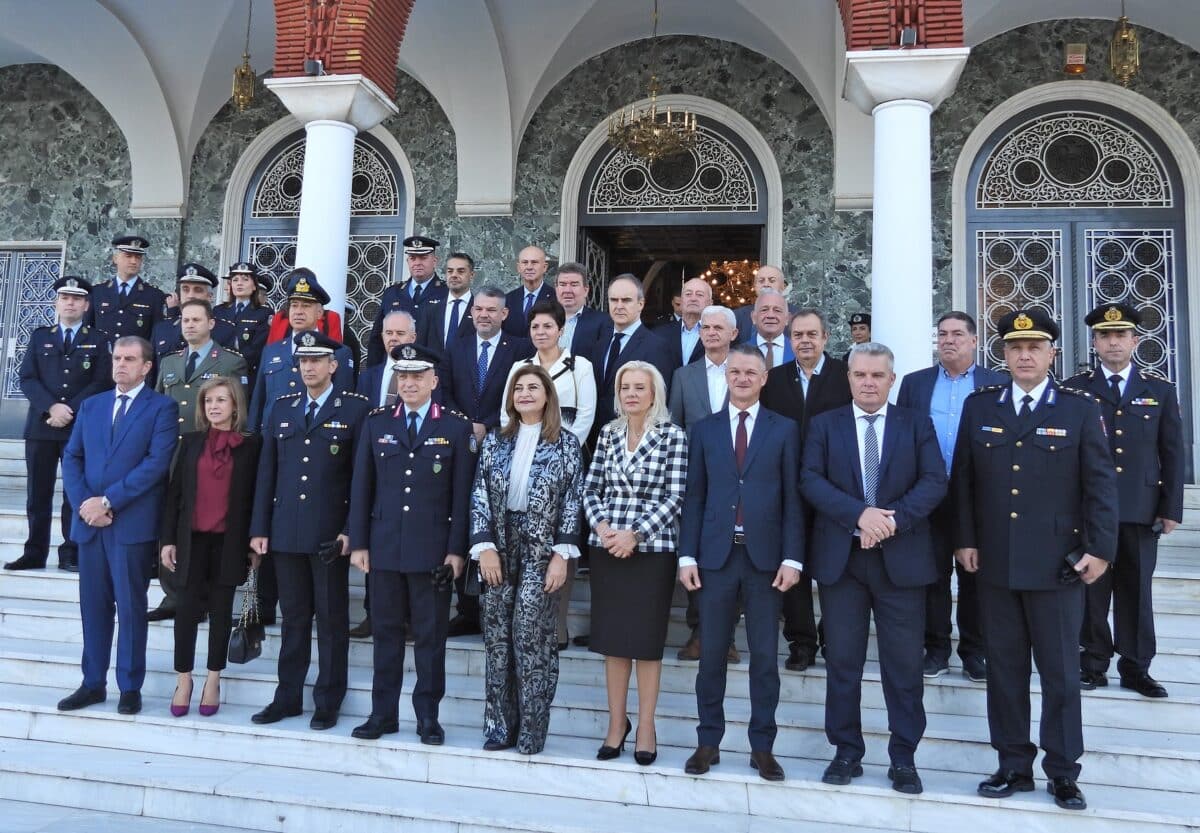 Τρίκαλα: Τιμήθηκε η Ημέρα της Ελληνικής Αστυνομίας