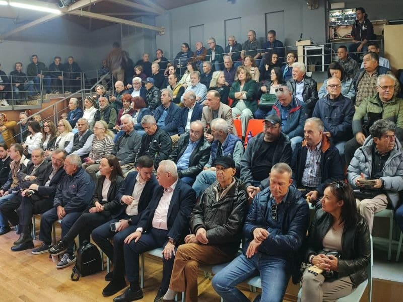 Τρίκαλα: Μήνυμα πολιτικής αλλαγής από την ΕΛ.Α.Σ.