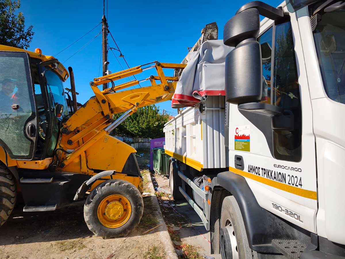 Καθαρισμοί σε τρεις γειτονιές των Τρικάλων από τον Δήμο
