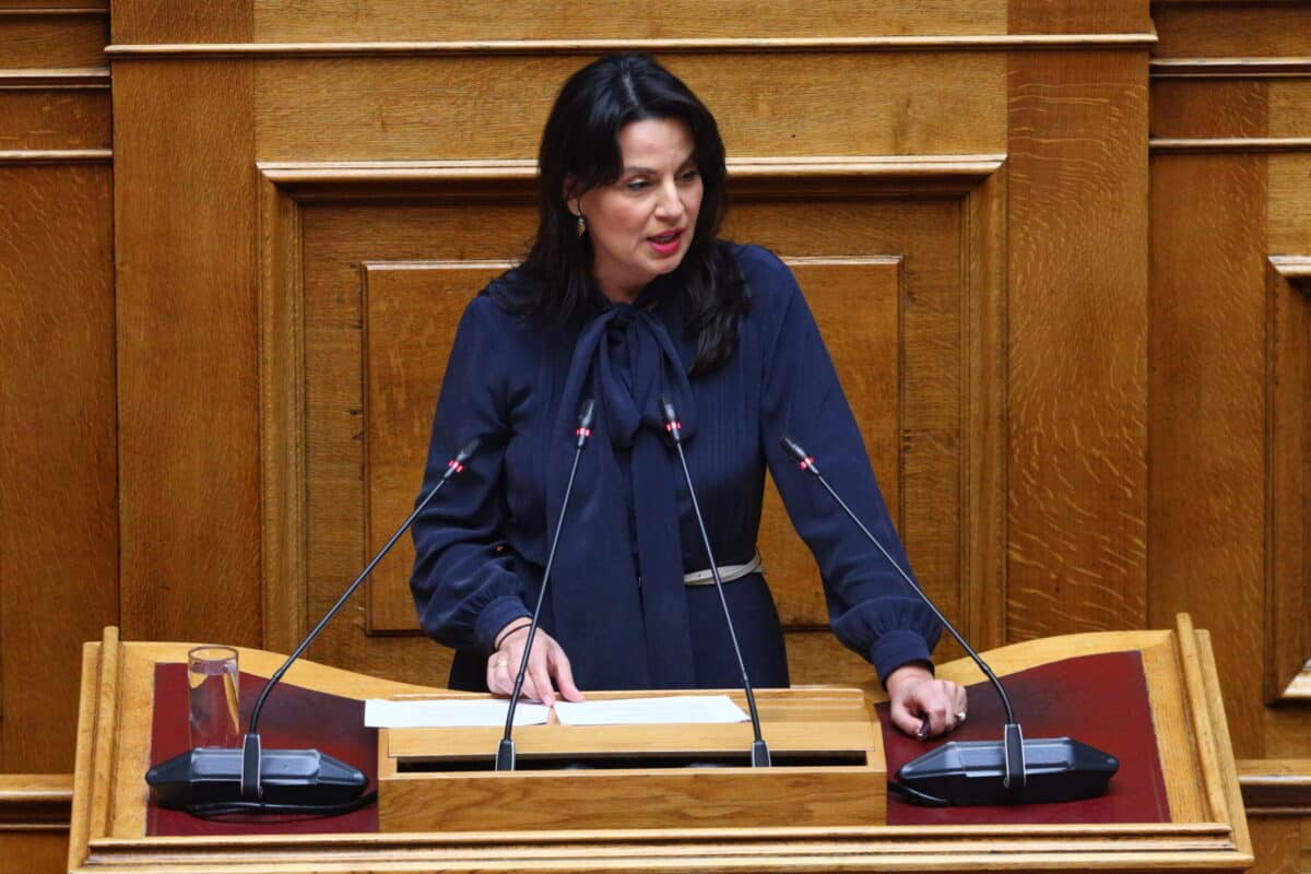 Τρίκαλα: Στη Βουλή η παραπλανητική διαφήμιση οδοντιατρικών υπηρεσιών