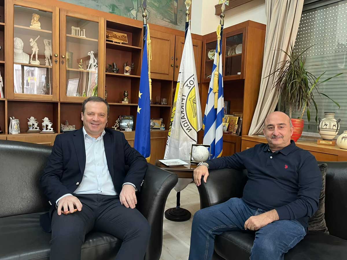 Συνάντηση Σακκά – Λιούτα στο Δημαρχείο Τρικάλων